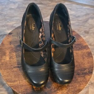 Clarks Women's Black Mary Jane Heels